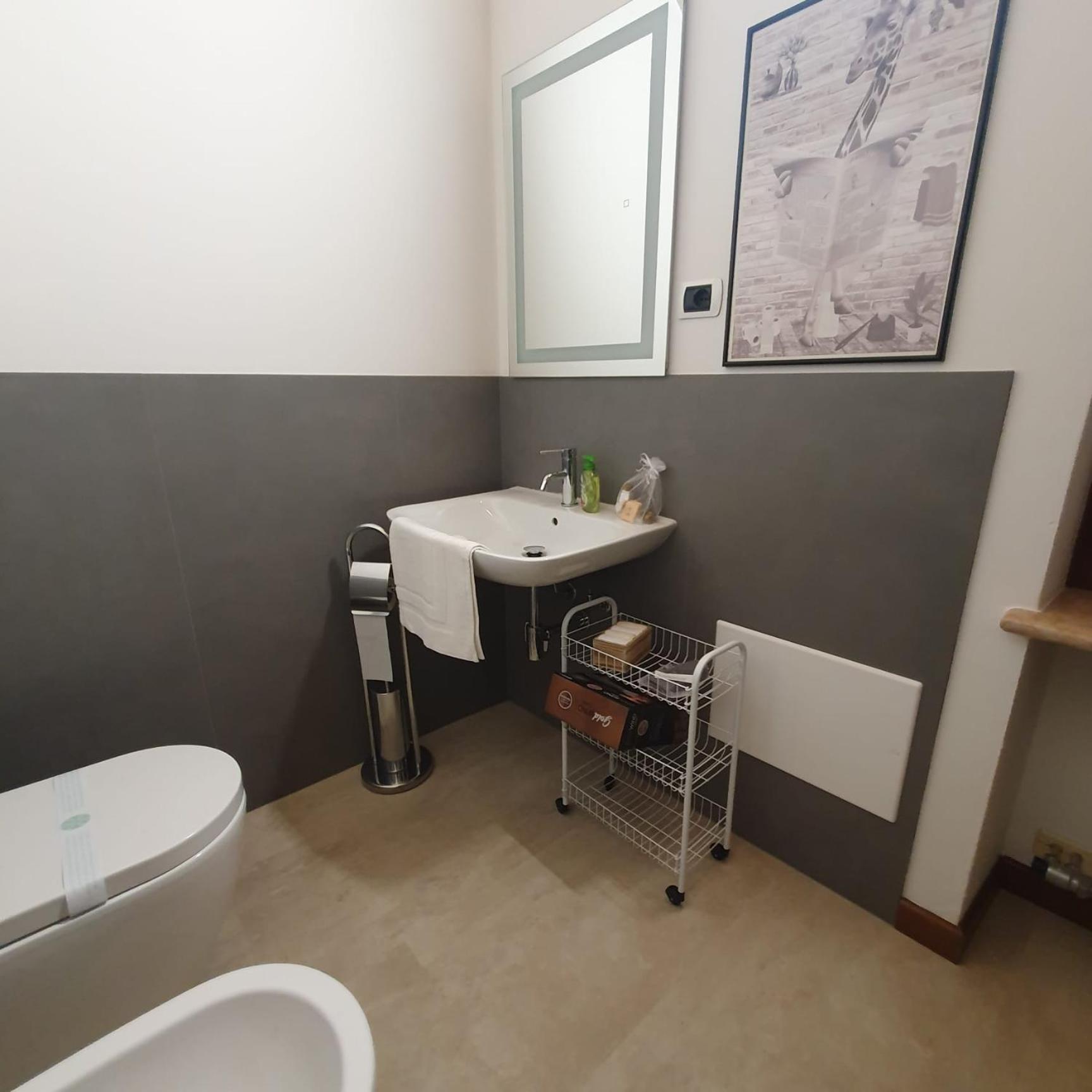 Gesuitirooms Sona Exteriör bild